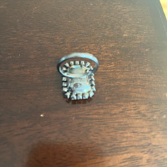 Swarovski Cocktail Ring - Picture 7 of 9